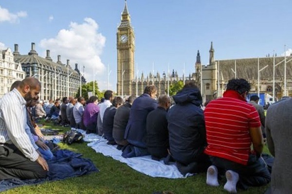 تأسيس أكبر مقبرة إسلامية في إنجلترا يثير الجدل تأسيس أكبر مقبرة إسلامية في إنجلترا يثير الجدل