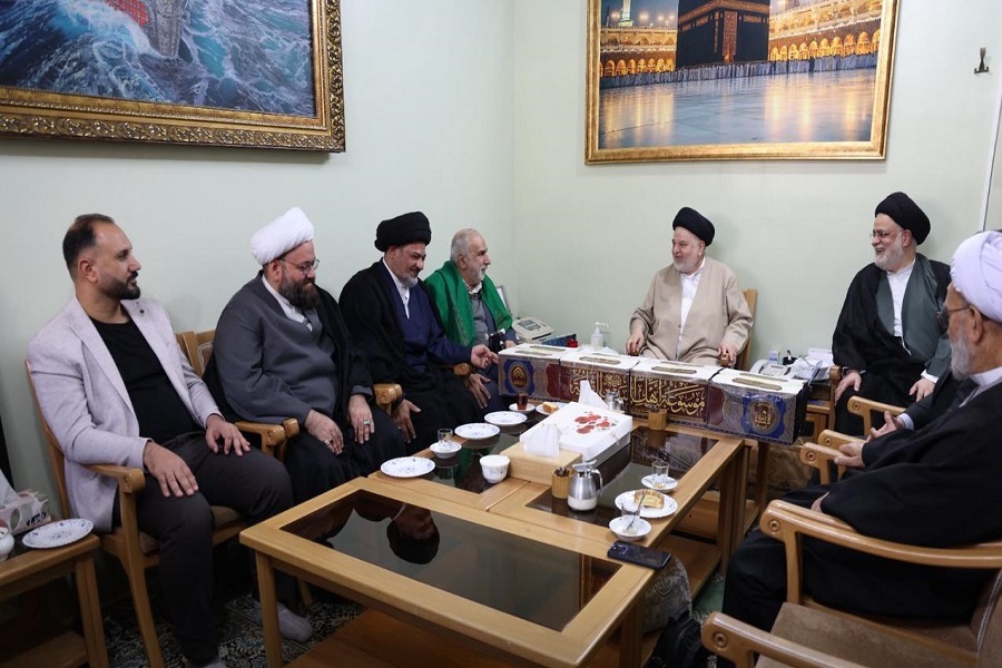 إزاحة الستار عن موسوعة