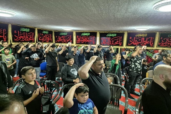 العتبة العباسية المقدسة تقيم مجلس عزاء حسيني في ألمانيا + صور
