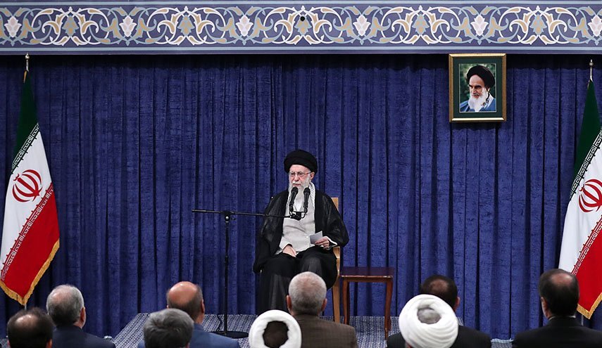 قائد الثورة الإسلامية: شعبنا سيحقق النصر بالتأكيد