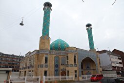 حركة شبابية يمينية تقتحم مسجد الإمام علي(ع) في كوبنهاغن
