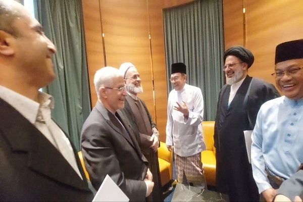 التأكيد على التعاون الديني ودعم الشعب الفلسطيني