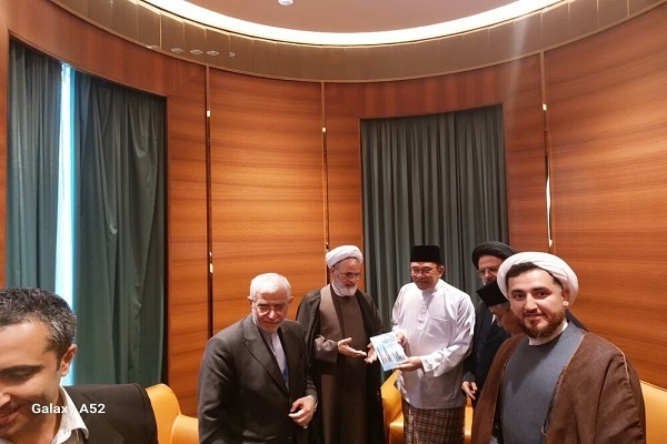 التأكيد على التعاون الديني ودعم الشعب الفلسطيني