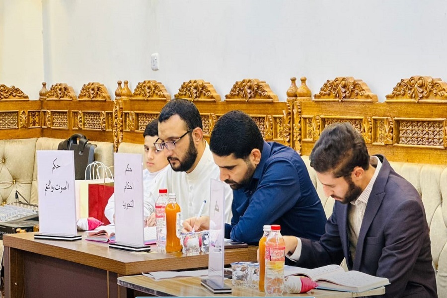 موسوعة أهل البيت (ع) القرآنية تتصدر جناح العتبة الحسينية في معرض بغداد للكتاب