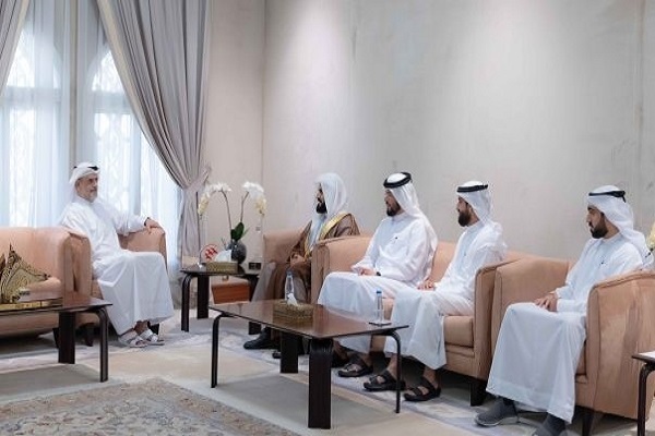 بالصور.. ولي عهد الشارقة يستقبل القارئ رعد الكردي