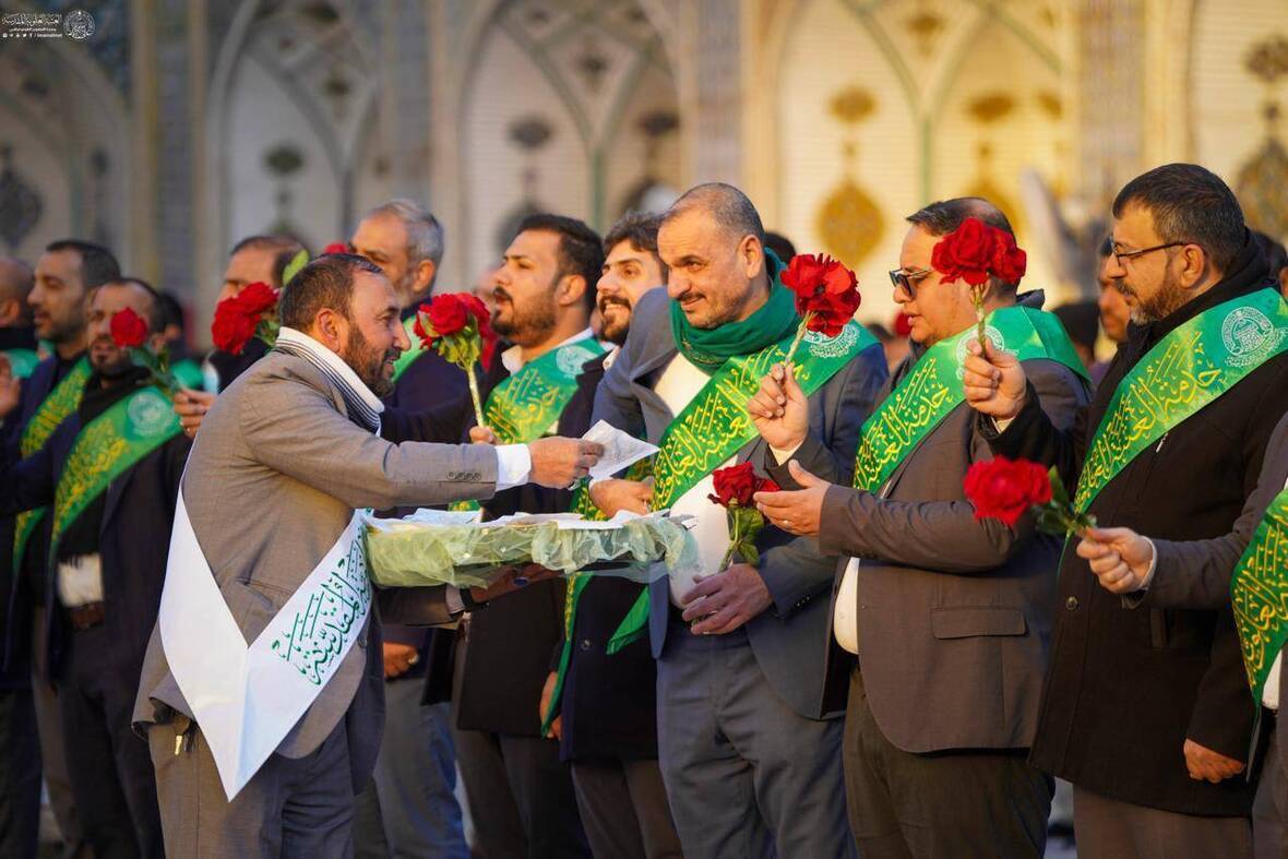 تقرير مصور | الاحتفال بذكرى المبعث النبوي في مرقد الإمام علی(ع)