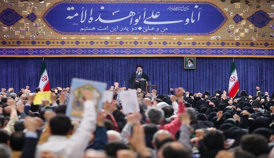 قائد الثورة: لن نتراجع وسنركع العدو بالثبات ومساندة الشعب