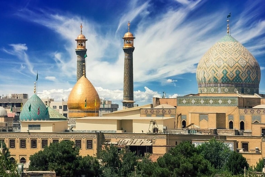 العتبات المقدسة في إيران تستنكر الإساءة لقائد الثورة الاسلامية العتبات المقدسة في إيران تستنكر الإساءة لقائد الثورة الاسلامية