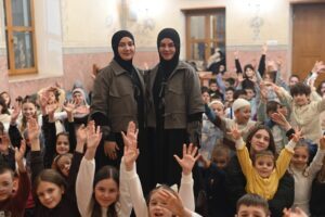 إقامة الإحتفال الرمضانی للحفاظ الصغار في بريشتينا