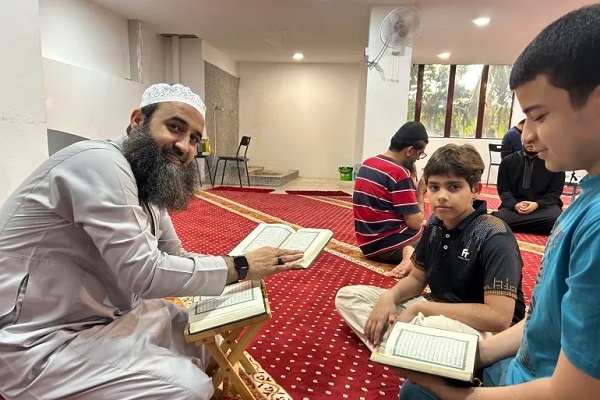 تلاوة القرآن في ماليزيا.. نهضة تعليمية تواجه إشكالية التقليد