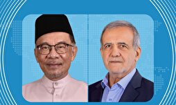 الرئيس بزشکیان: على الدول الإسلامية ألا تسمح ببث التفرقة وتاجيج الخلافات بينها