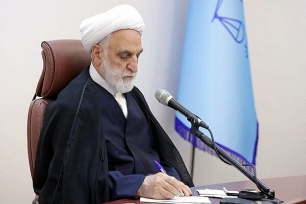 إيران تبايع القائد الثالث للثورة الإسلامیة آية الله السيد مجتبى الخامنئي