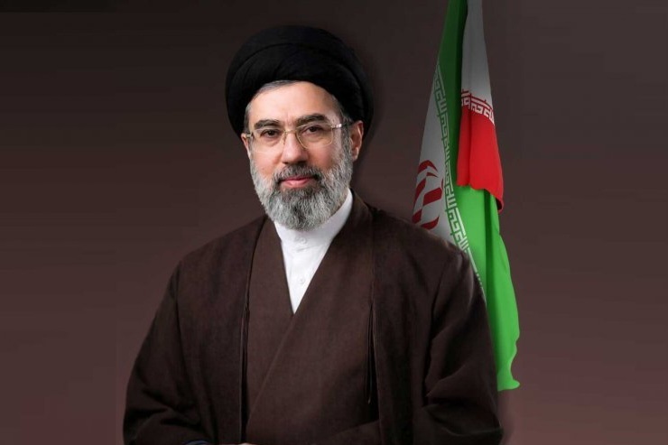 قائد الثورة: الشعب الإيراني البطل مزج