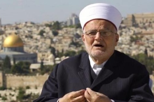 الشيخ عكرمة صبري يحذر من سيطرة الاحتلال على المسجد الأقصى