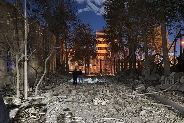 العفو الدولية: تهديدات ترامب بمهاجمة بنى ايران التحتية جريمة حرب