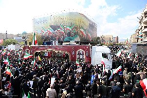 تقرير مصور | إيران تشيّع قائد القوات البحرية في الحرس الثوري الأدميرال تنكسيري