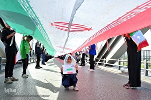 تقرير مصور | مشاركة الأطفال في تجمعات دعم الثورة الإسلامیة الإيرانية