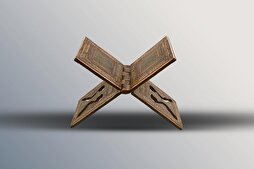 متحف الكفيل يستعرض حاملة مصحف خشبية مزينة بزخارف من فنّ الخاتم