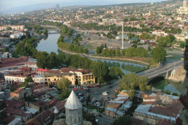 Gürcüstanda azan səsləndirilməsinə icazə verilmir Gürcüstanda azan səsləndirilməsinə icazə verilmir