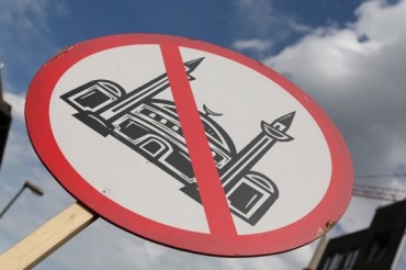 İsveçrədə islamofobiya pik həddə çatıb
