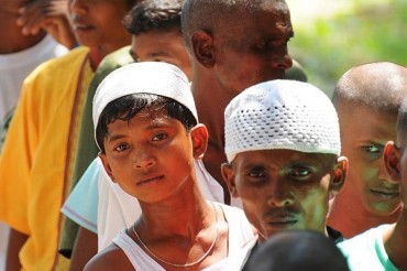 Myanma müsəlmanları öz milli kimliklərinin müdafiəsinə qalxdı Myanma müsəlmanları öz milli kimliklərinin müdafiəsinə qalxdı
