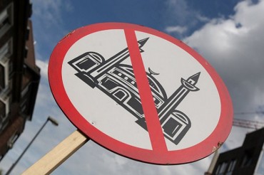 Hansı ölkədə müsəlmanlara qarşı daha pis davranırlar?