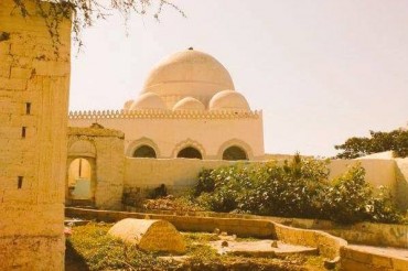 Yəməndə sufi məqbərəsi dağıdıldı
