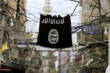 İŞİD Qəfəsə salınmış 12 nəfər diri-diri yandırıldı