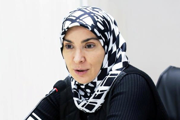 Rusiyada prezidentliyə namizəd ilk müsəlman qadın müraciət etdi