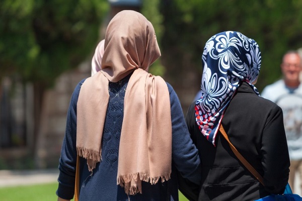 Avropanın ən islamofob ölkələri məlum oldu