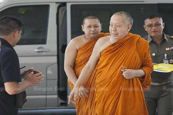 Taylandda buddistlərin korrupsiyalarına qarşı layihə