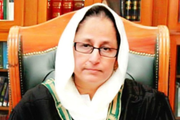 Pakistanda ilk dəfə qadın baş hakim vəzifəsinə təyin edildi