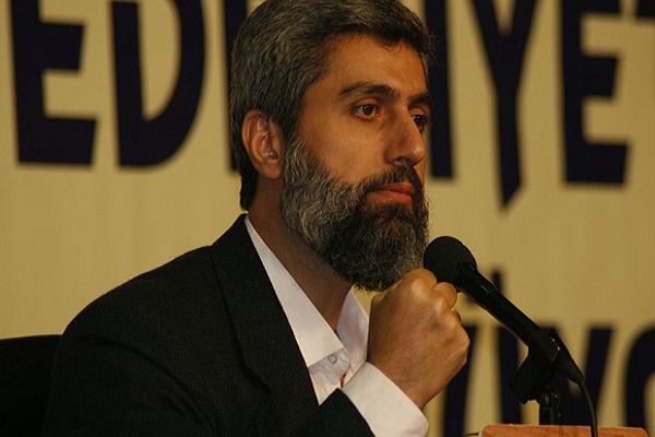 D&uuml;nən azad edilən t&uuml;rkiyəli din xadimi Alparslan Kuytul yenidən həbs olundu