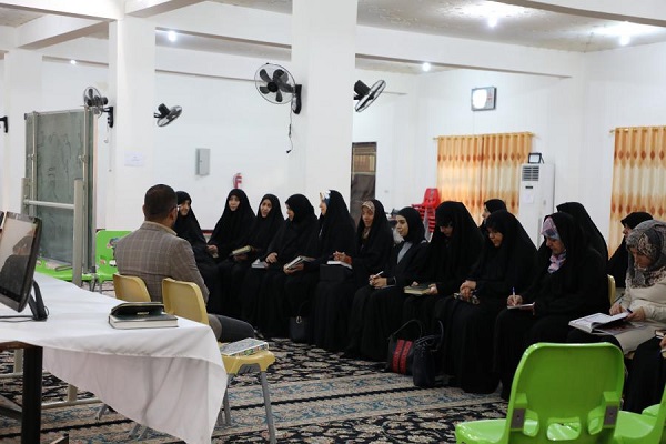 İraqda qəlbinurlara Quran öyrədən ustadların təkmilləşdirmə kursu