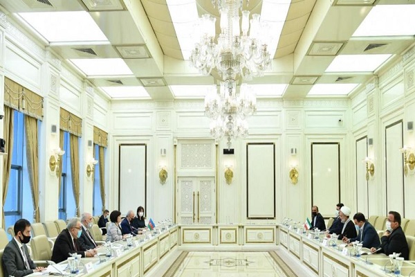 Milli Məclisin Sədri İran parlamentinin nümayəndə heyəti ilə görüşüb