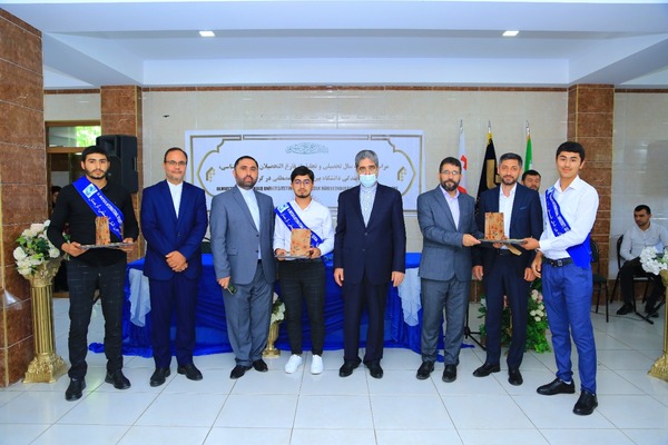 Gürcüstan mədrəsə tələbələrinin məzunluq tədbiri