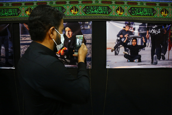 Həzrət Məsumənin (s) hərəmində Ərbəin sərgisi