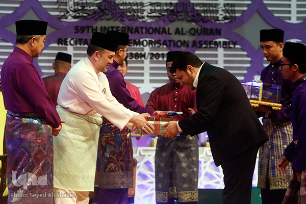 মালয়েশিয়ায় আন্তর্জাতিক প্রতিযোগিতায় প্রথম স্থানের অধিকারী হলেন ইরানী প্রতিনিধি