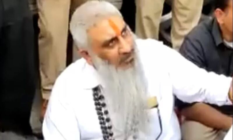 ভারতে কট্টরপন্থী নেতা সুধীর সুরি গুলিতে নিহত