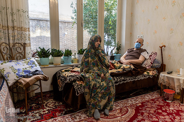 ইরানে ঘরে ঘরে টিকাদান