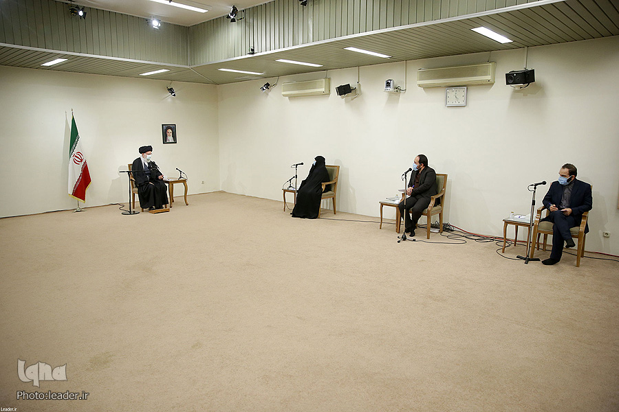 Familienmitglieder des M&auml;rtyrers Mohsen Fakhrizadeh besuchen Imam Chamenei