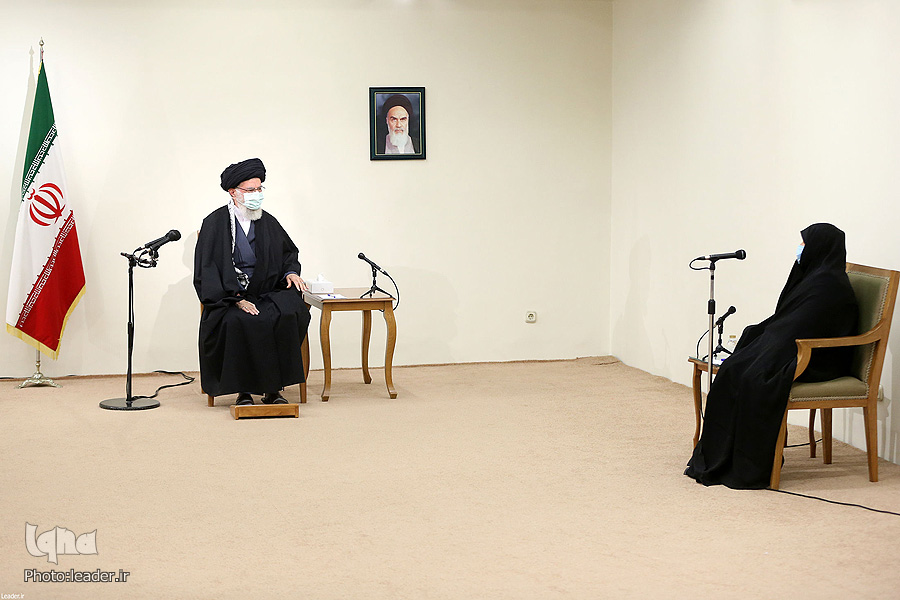 Familienmitglieder des M&auml;rtyrers Mohsen Fakhrizadeh besuchen Imam Chamenei