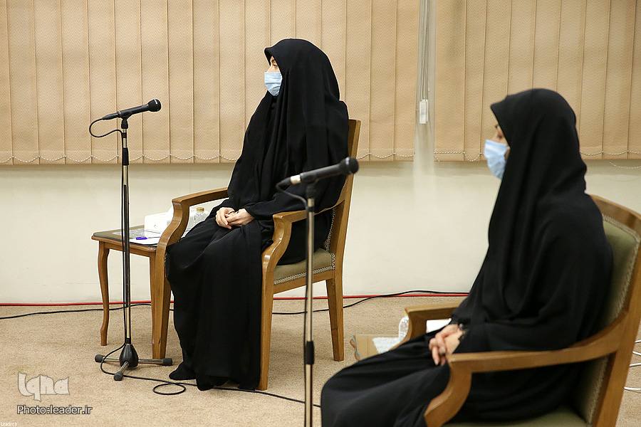 Familienmitglieder des M&auml;rtyrers Mohsen Fakhrizadeh besuchen Imam Chamenei