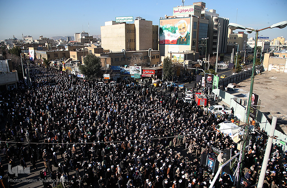 Qom verneigt sich vor Allama Misbah Yazdi