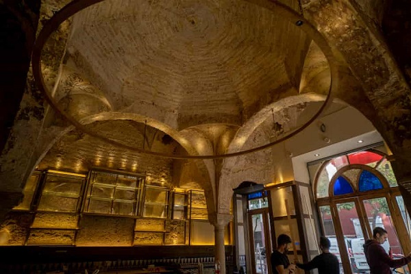 Ein islamisches Badehaus aus dem 12. Jahrhundert wurde in einer Tapas-Bar in Sevilla enthüllt