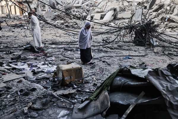 Israelische Angriffe hinterlassen Verwüstung in Gaza + Bilder Israelische Angriffe hinterlassen Verwüstung in Gaza + Bilder