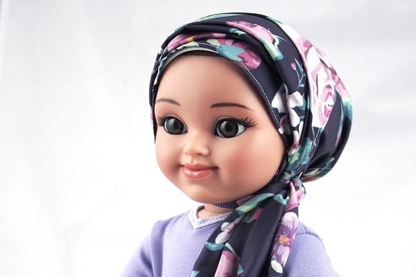 Kreatives Puppendesign und Entstereotypisierung von muslimischen M&auml;dchen + Videos und Bilder