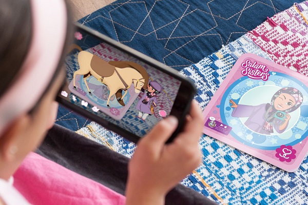 Kreatives Puppendesign und Entstereotypisierung von muslimischen M&auml;dchen + Videos und Bilder