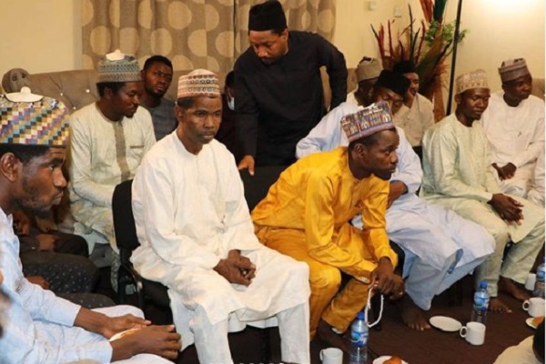 Nigeria: Akademiker treffen sich mit Scheich Zakzaky + Bilder