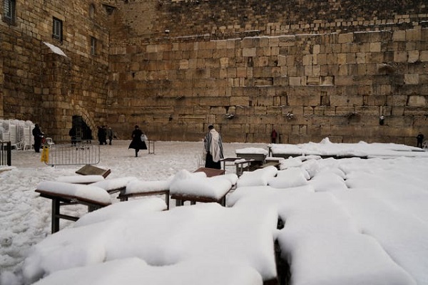 Beispielloser Schneefall in der Al-Aqsa-Moschee